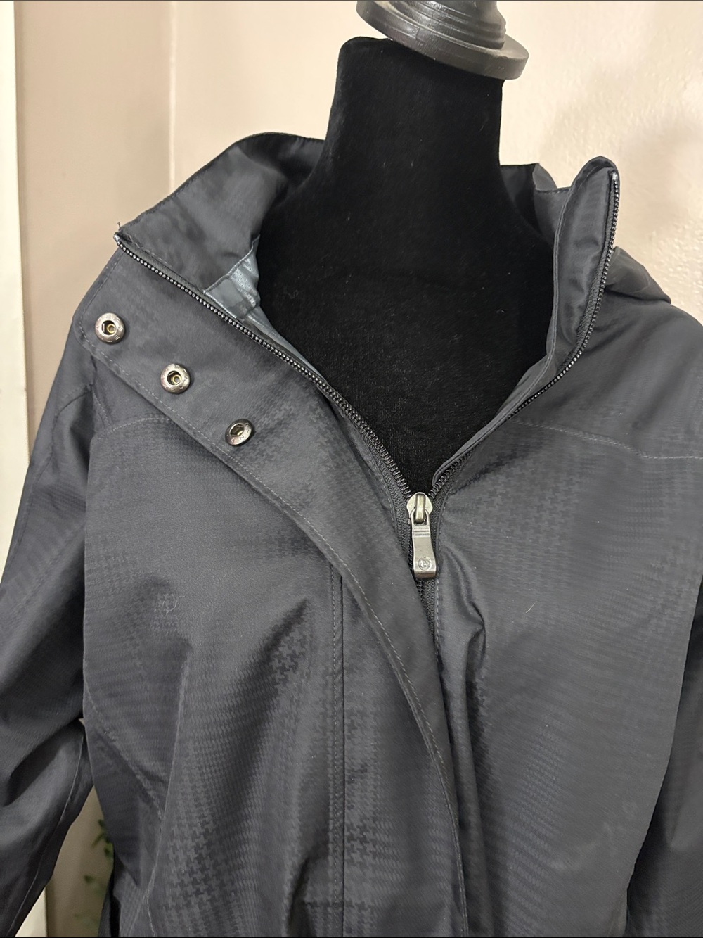 NWT Merrel Black Frances Hooded Trench Coat with Belt Women’s size Large - Picture 3 of 14